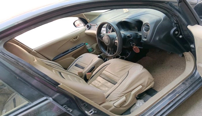 2015 Honda Amaze 1.2L I-VTEC S, Petrol, Manual, 1,06,047 km, interior