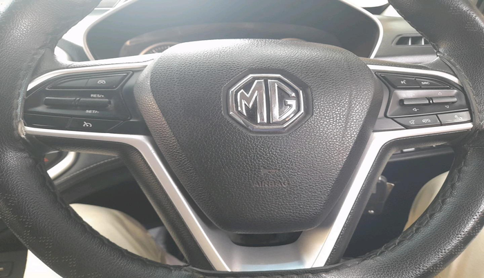 2019 MG HECTOR SUPER 2.0 DIESEL, Diesel, Manual, 63,806 km, interior