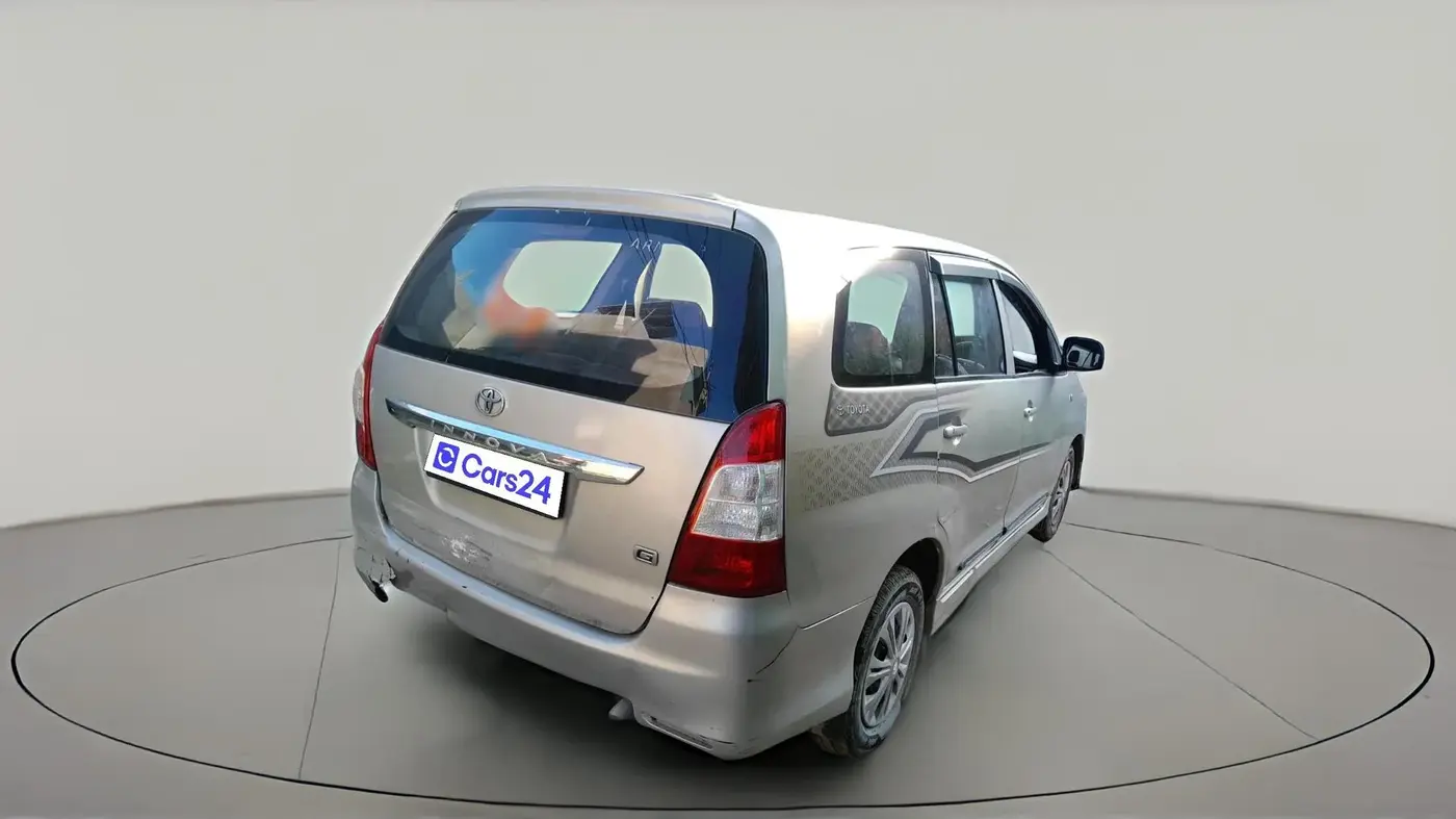 2015 Toyota Innova 2.5 GX 8 STR, Diesel, Manual, 1,61,869 km, exterior