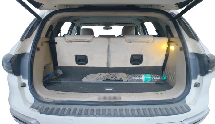 2016 Ford Endeavour TITANIUM 2.2 4X2 AT, Diesel, Automatic, 21,972 km, exterior