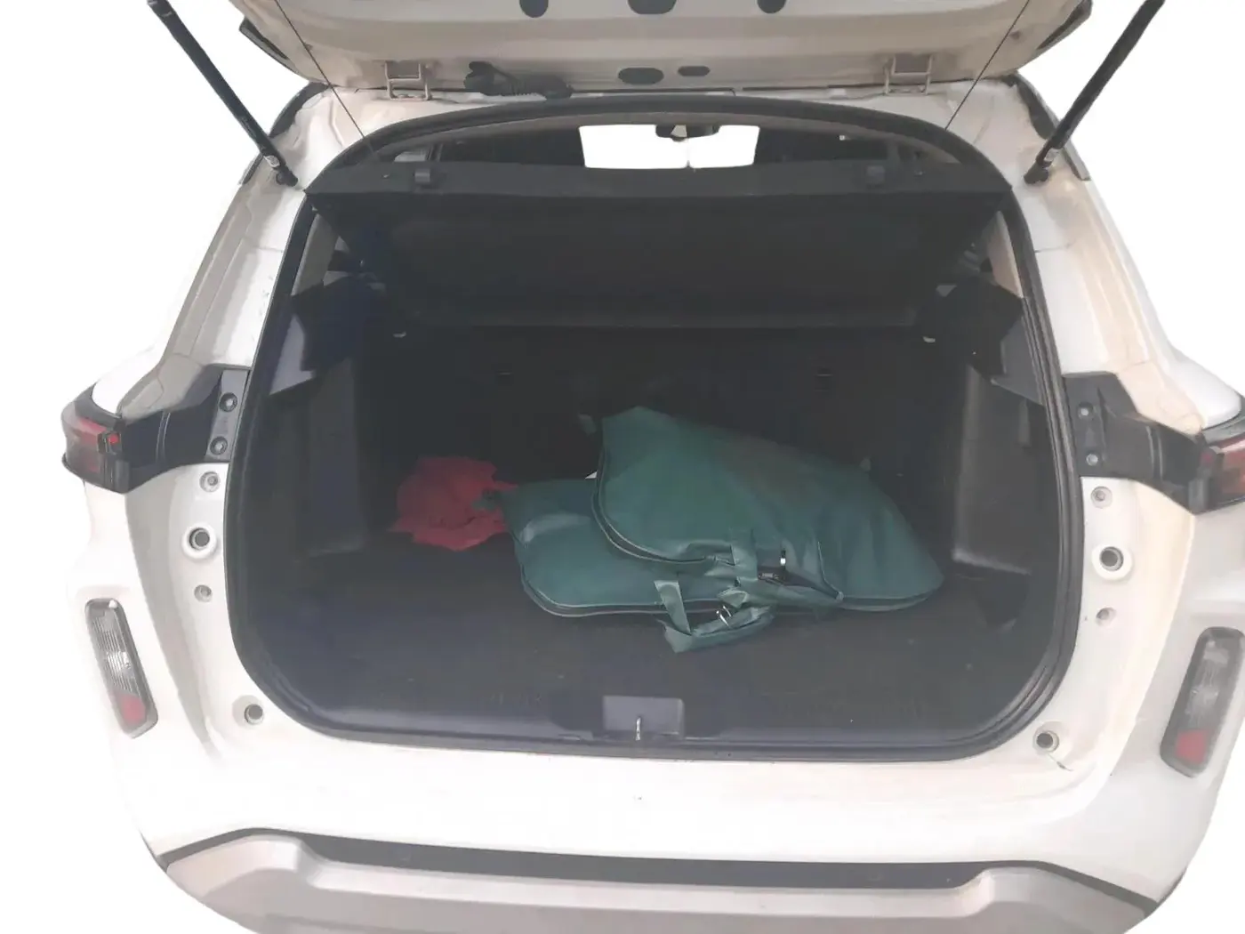2023 Maruti Grand Vitara SIGMA SMART HYBRID, Petrol, Manual, 50,421 km, exterior