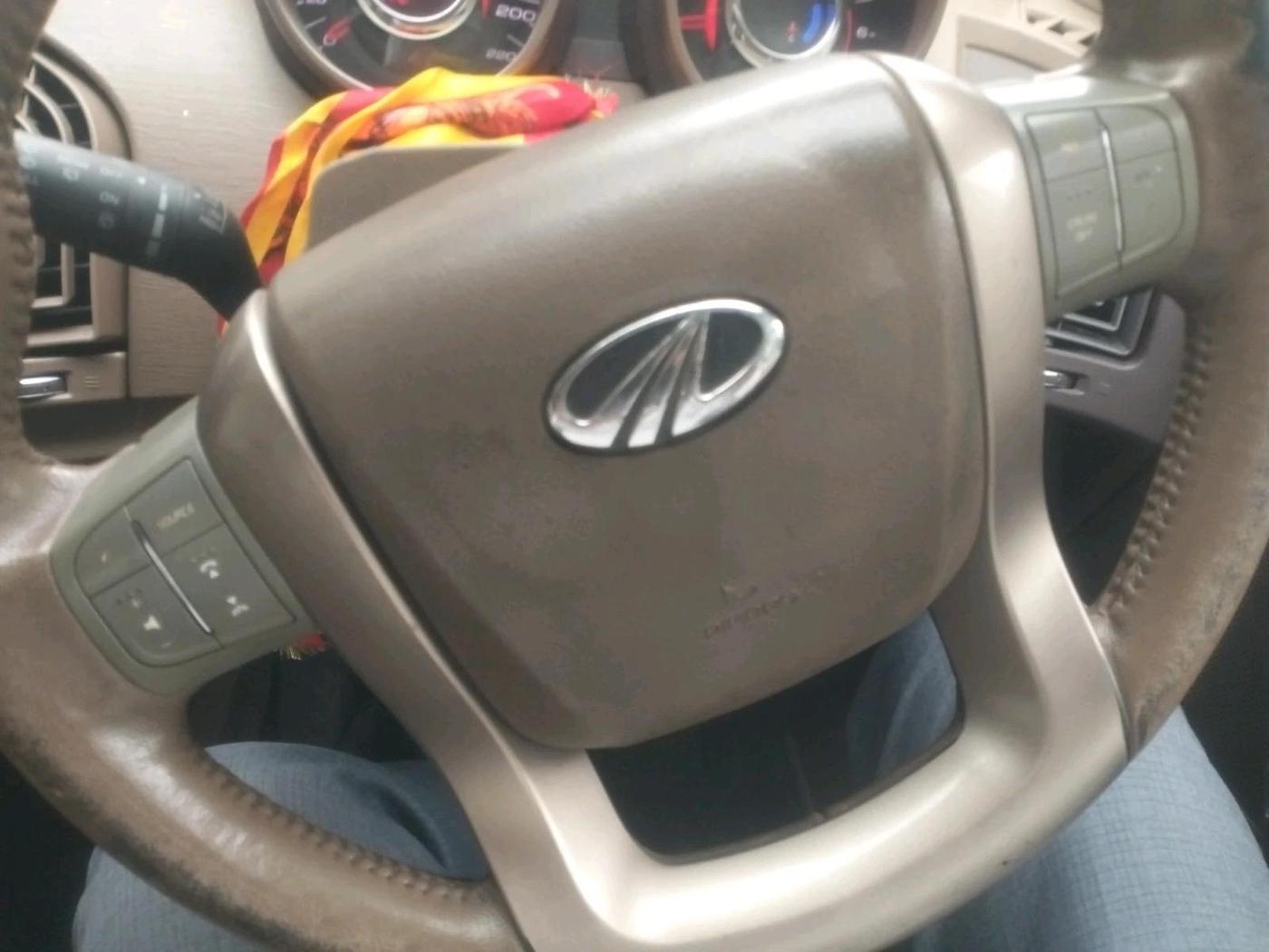 2012 Mahindra XUV500 W8, Diesel, Manual, 86,168 km, interior