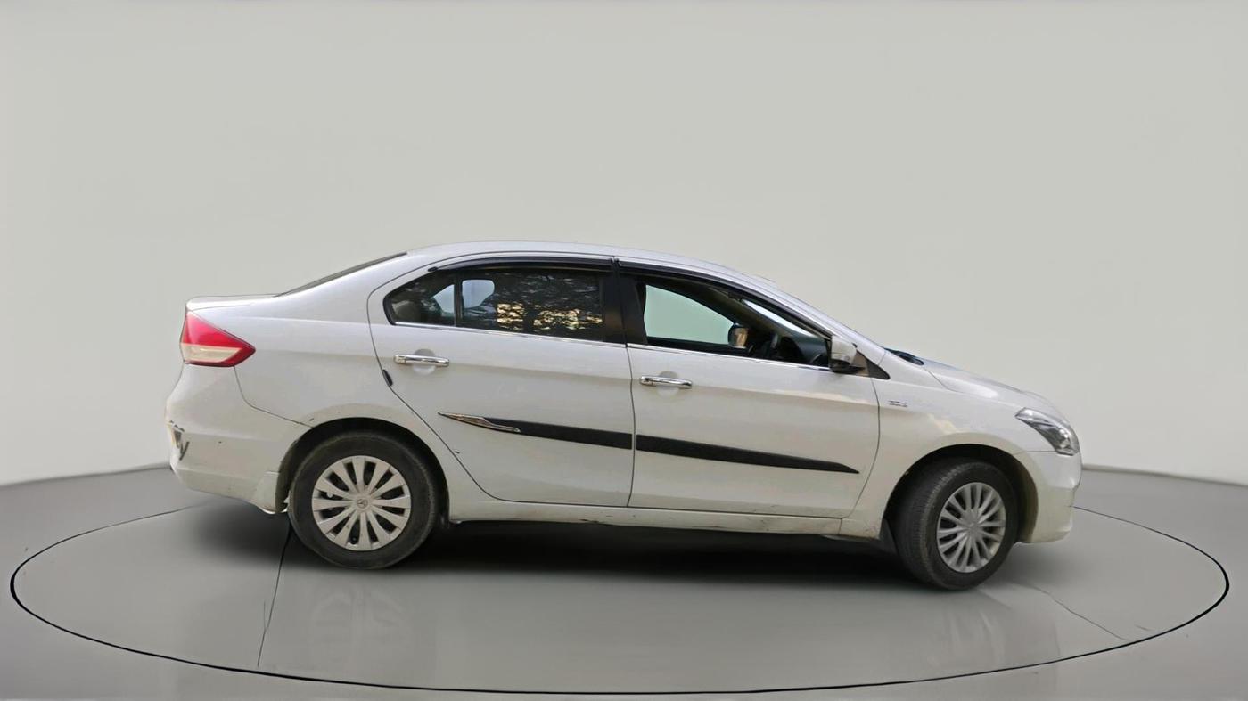 2015 Maruti Ciaz VDI +, Diesel, Manual, 1,06,757 km, exterior
