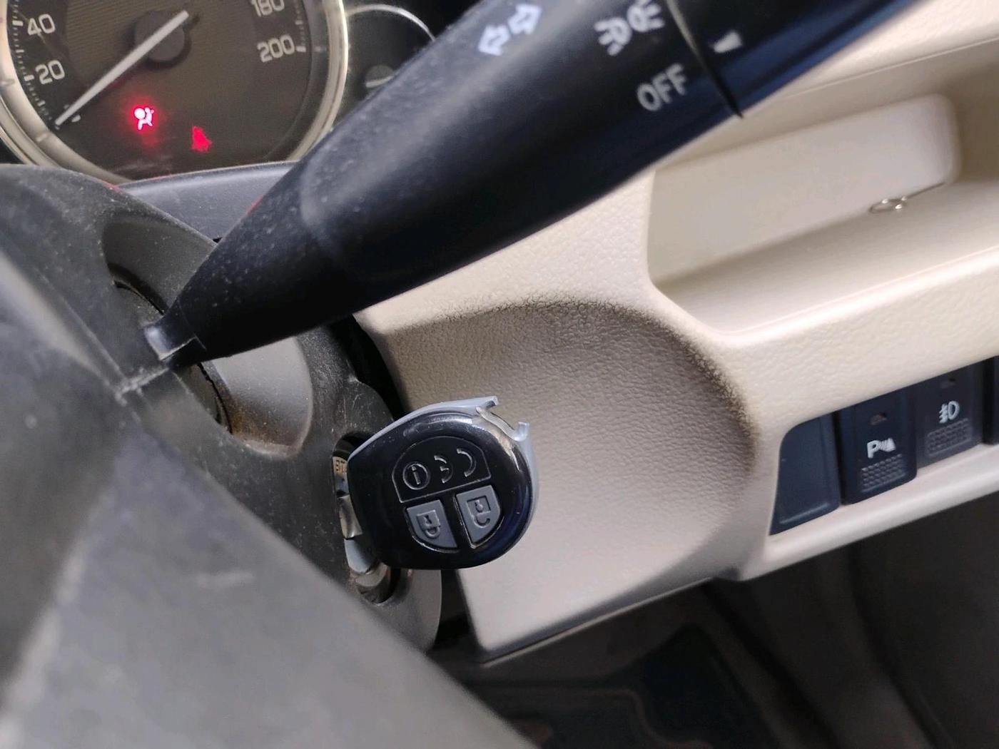 2015 Maruti Ciaz VDI +, Diesel, Manual, 1,06,757 km, interior