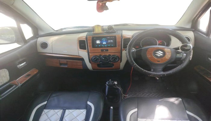 2017 Maruti Wagon R 1.0 VXI, Petrol, Manual, 1,65,424 km, interior