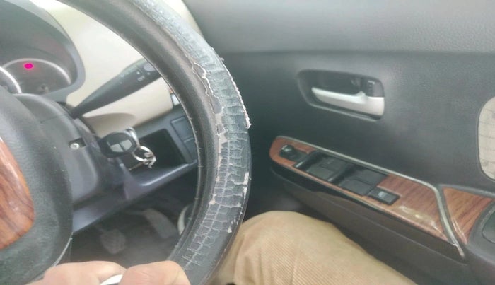 2017 Maruti Wagon R 1.0 VXI, Petrol, Manual, 1,65,424 km, interior