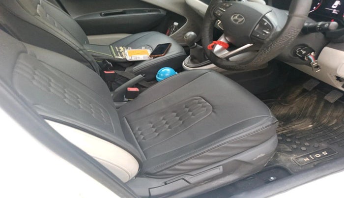 2025 Hyundai GRAND I10 NIOS Magna 1.2 Hy-CNG Duo, CNG, Manual, 3,823 km, interior