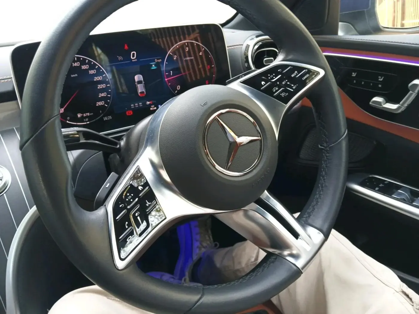 2025 Mercedes Benz C Class  C 220d, Diesel, Automatic, 20,907 km, interior