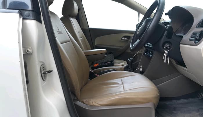 2015 Skoda Rapid AMBITION 1.5 TDI, Diesel, Manual, 1,14,668 km, interior