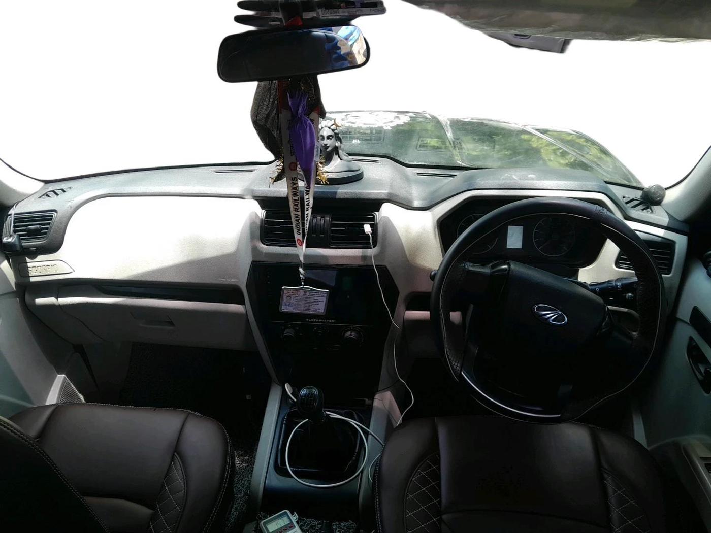2022 Mahindra Scorpio S5, Diesel, Manual, 49,245 km, interior