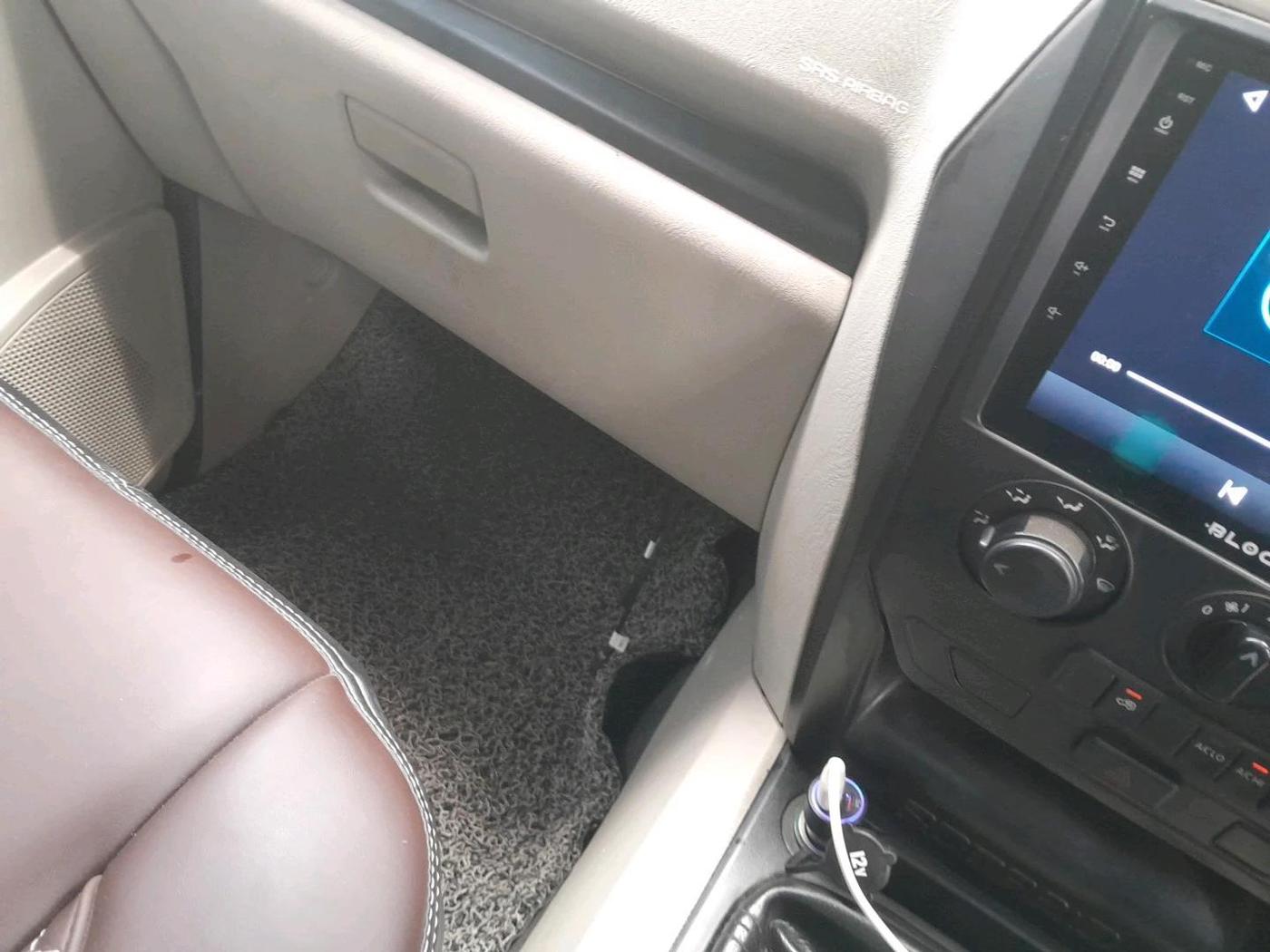 2022 Mahindra Scorpio S5, Diesel, Manual, 49,245 km, interior