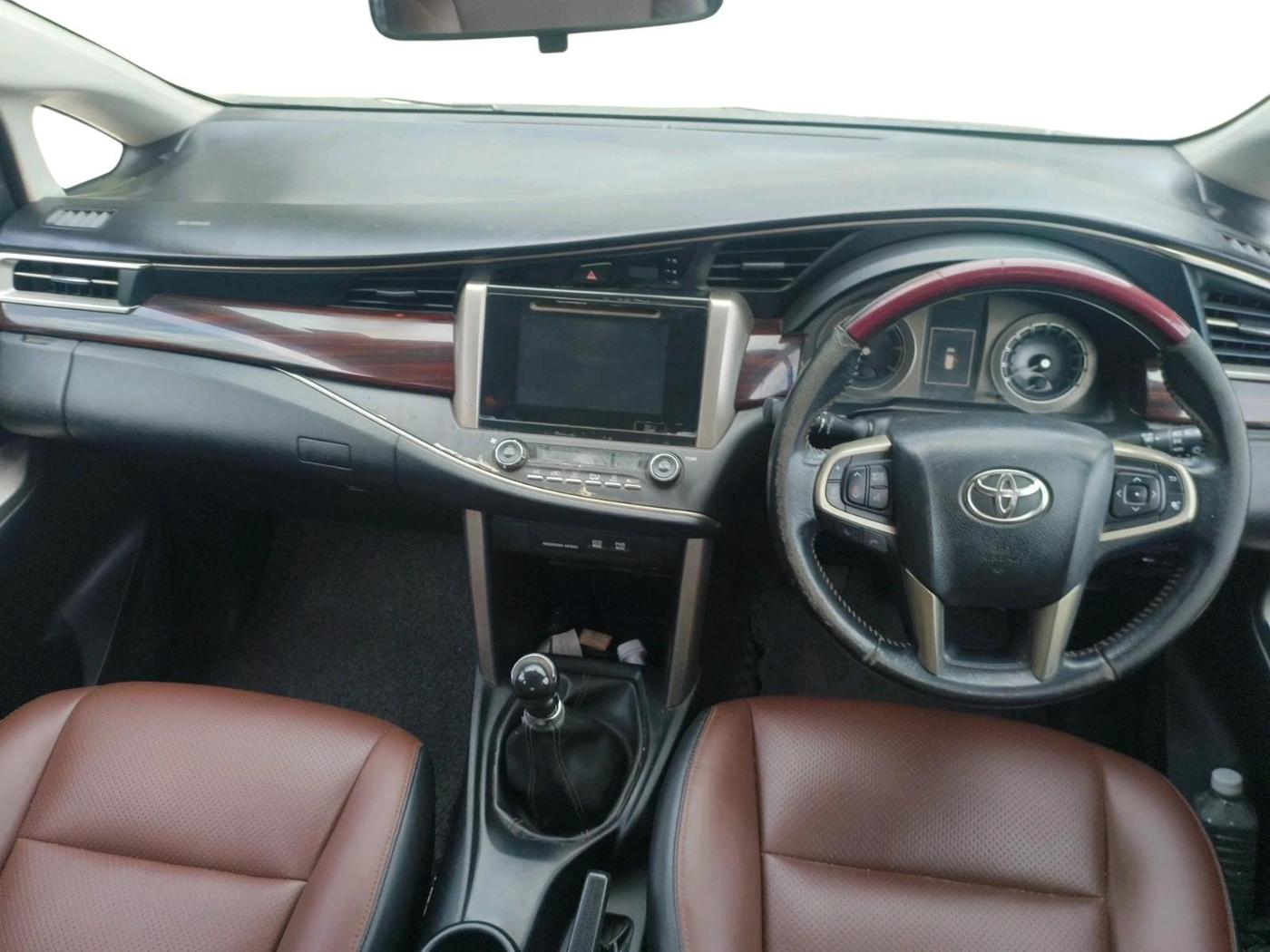 2017 Toyota Innova Crysta 2.4 VX 7 STR, Diesel, Manual, 1,01,552 km, interior