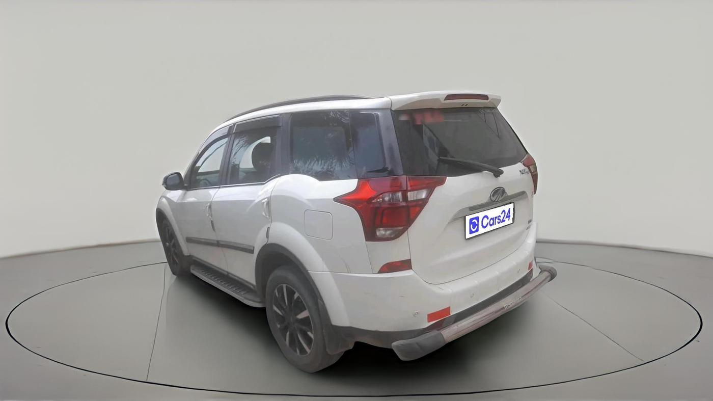 2019 Mahindra XUV500 W11 AT, Diesel, Automatic, 76,254 km, exterior
