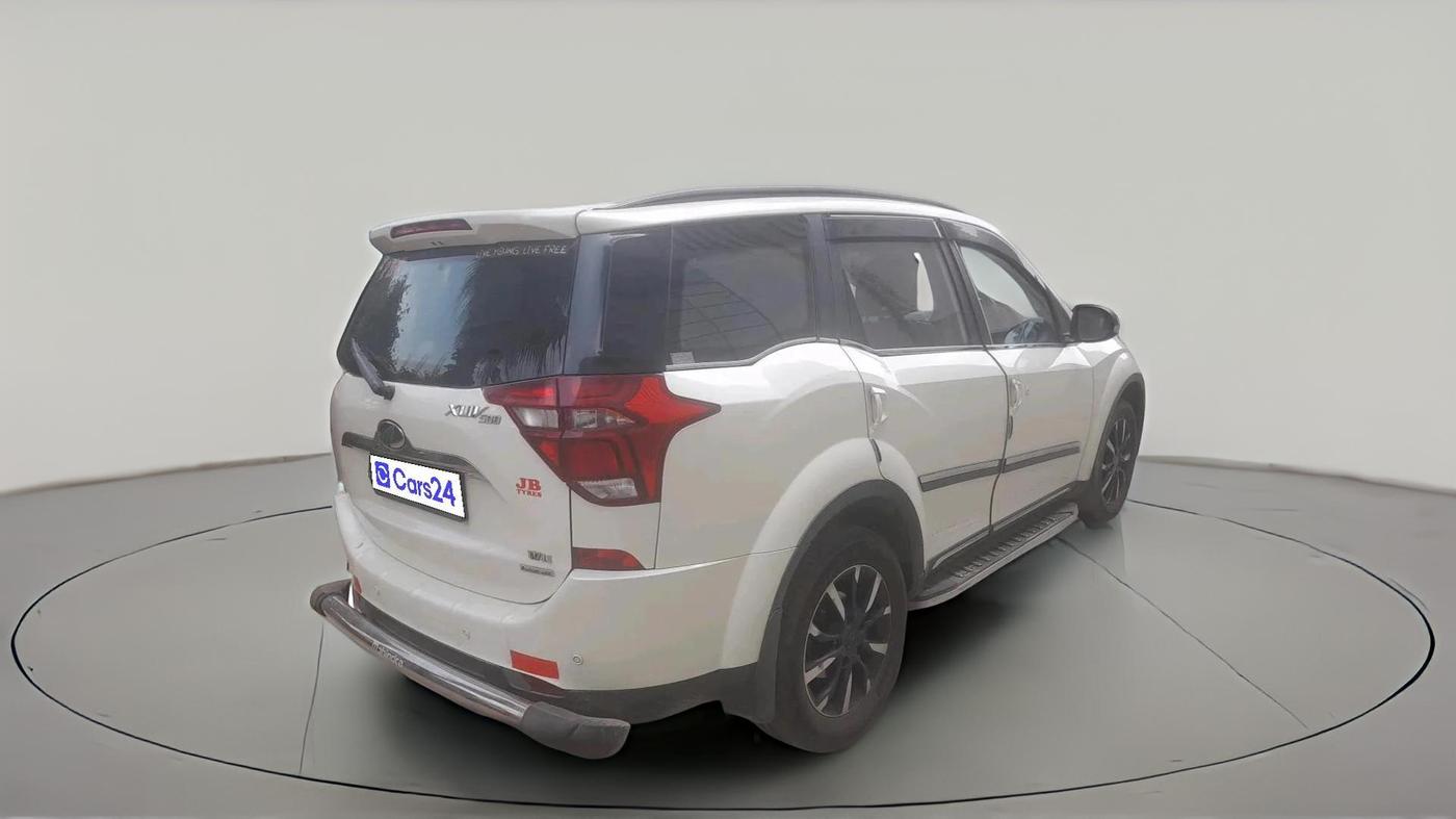 2019 Mahindra XUV500 W11 AT, Diesel, Automatic, 76,254 km, exterior