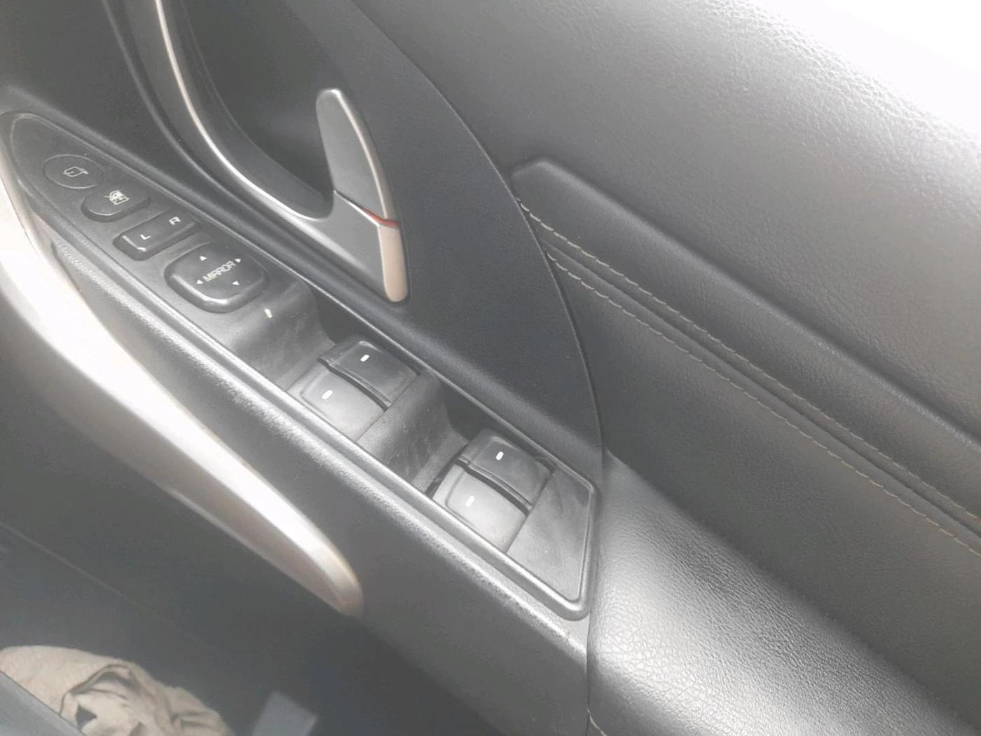 2019 Mahindra XUV500 W11 AT, Diesel, Automatic, 76,254 km, interior