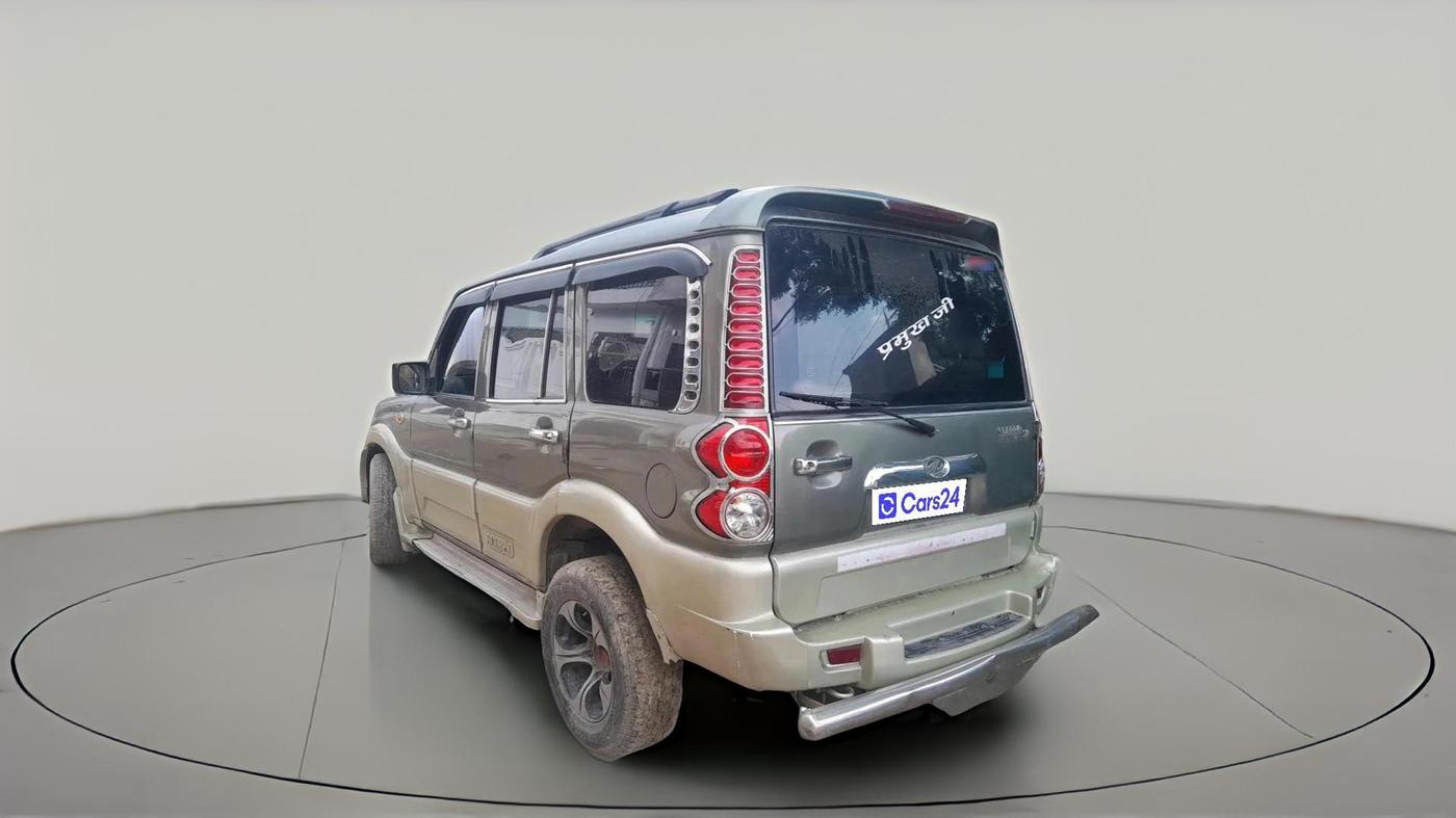 2012 Mahindra Scorpio SLE BS-III, Diesel, Manual, 1,41,943 km, exterior