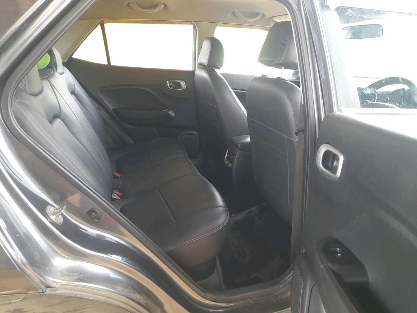 2021 Hyundai VENUE S 1.2, Petrol, Manual, 44,983 km, interior