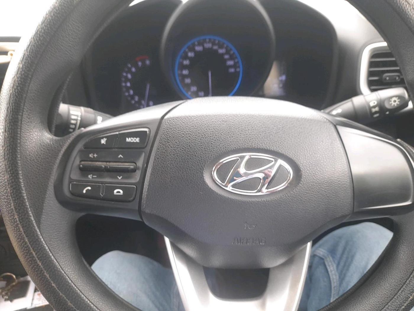 2021 Hyundai VENUE S 1.2, Petrol, Manual, 44,983 km, interior
