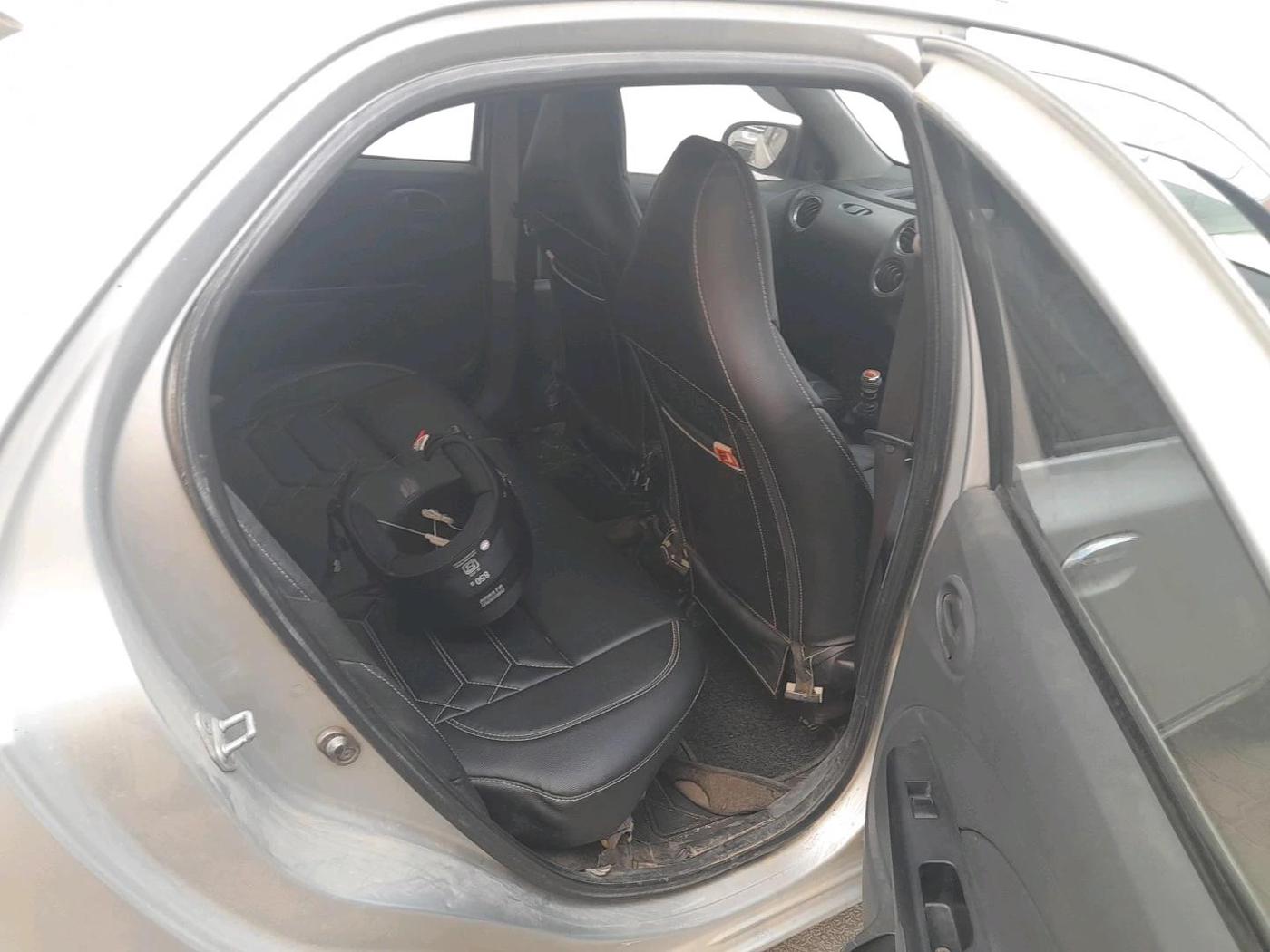 2012 Toyota Etios GD, Diesel, Manual, 86,889 km, interior