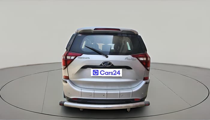 2018 Mahindra XUV500 W7, Diesel, Manual, 1,16,389 km, exterior