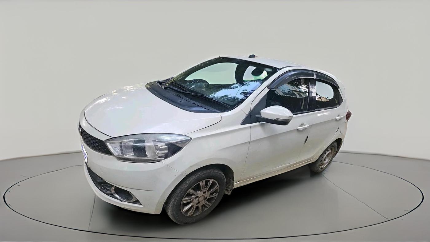 2016 Tata Tiago XZ PETROL, CNG, Manual, 1,08,168 km, exterior