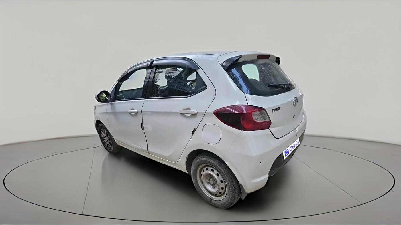 2016 Tata Tiago XZ PETROL, CNG, Manual, 1,08,168 km, exterior