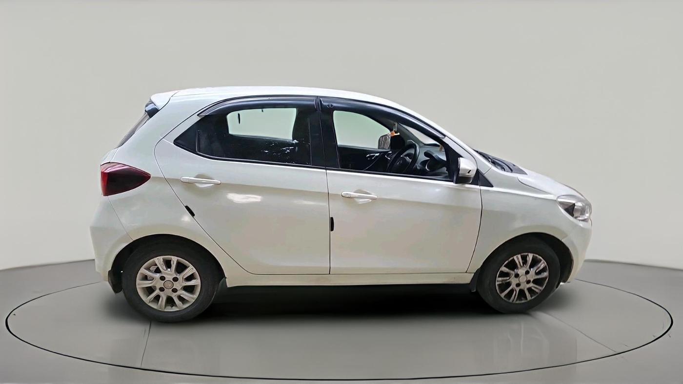 2016 Tata Tiago XZ PETROL, CNG, Manual, 1,08,168 km, exterior