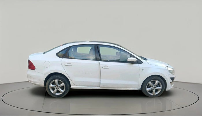 2014 Skoda Rapid AMBITION 1.6 TDI CR MT PLUS, Diesel, Manual, 1,09,249 km, exterior