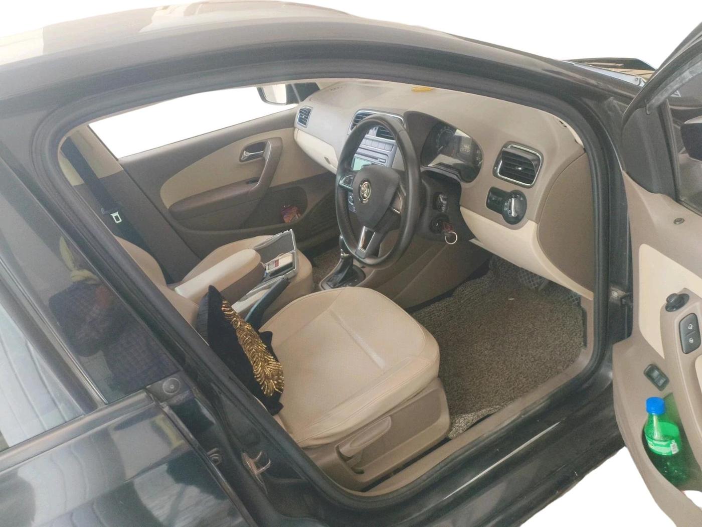 2015 Skoda Rapid ELEGANCE 1.6 TDI CR MT, Diesel, Manual, 74,953 km, interior