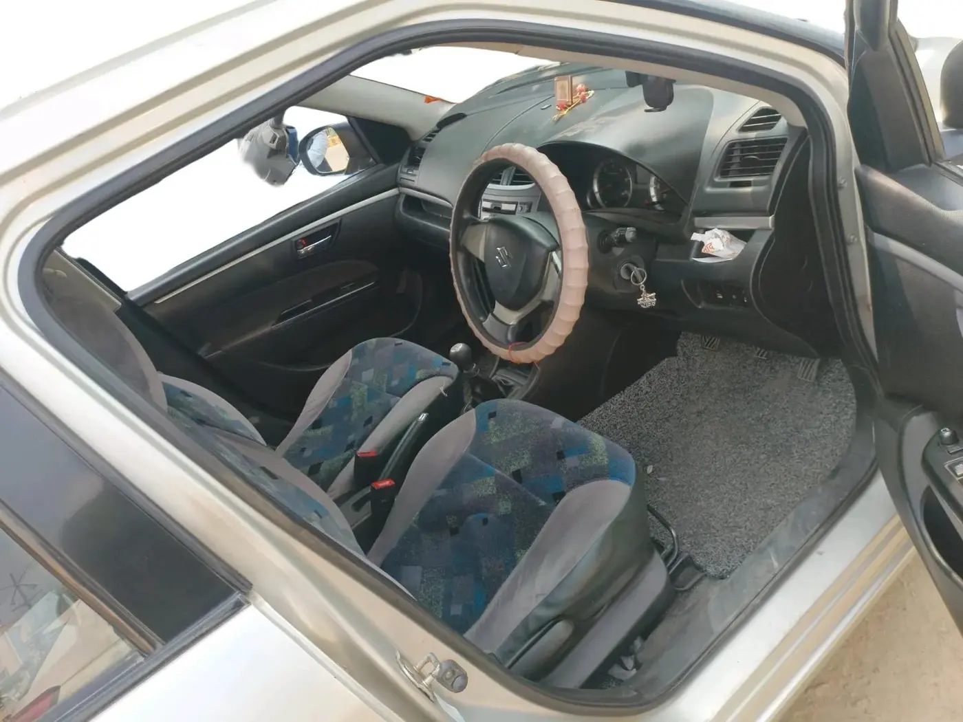 2016 Maruti Swift VDI, Diesel, Manual, 78,332 km, interior
