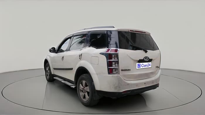 2013 Mahindra XUV500 W8, Diesel, Manual, 1,60,762 km, exterior