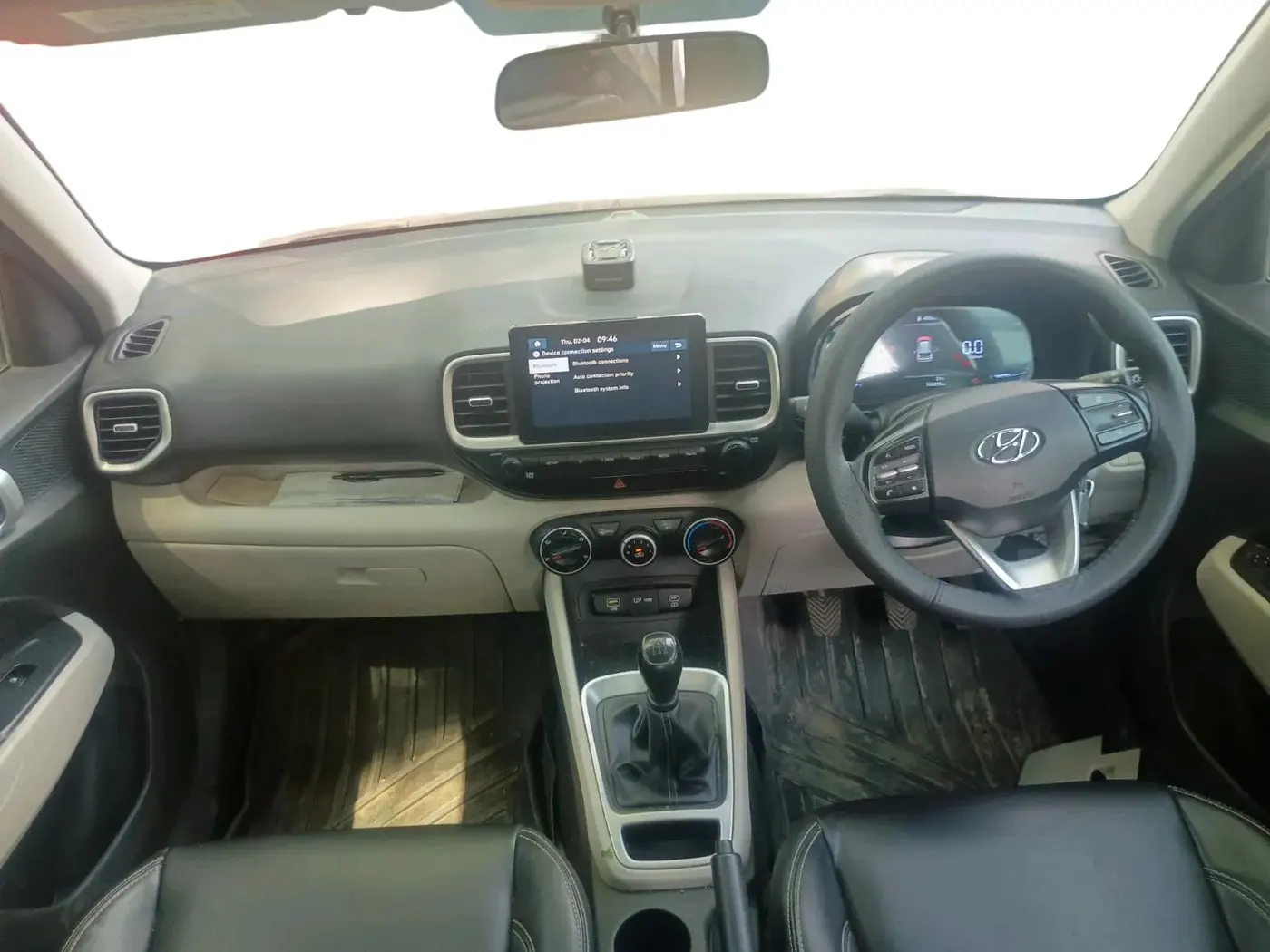 2022 Hyundai VENUE S 1.2, Petrol, Manual, 1,06,375 km, interior