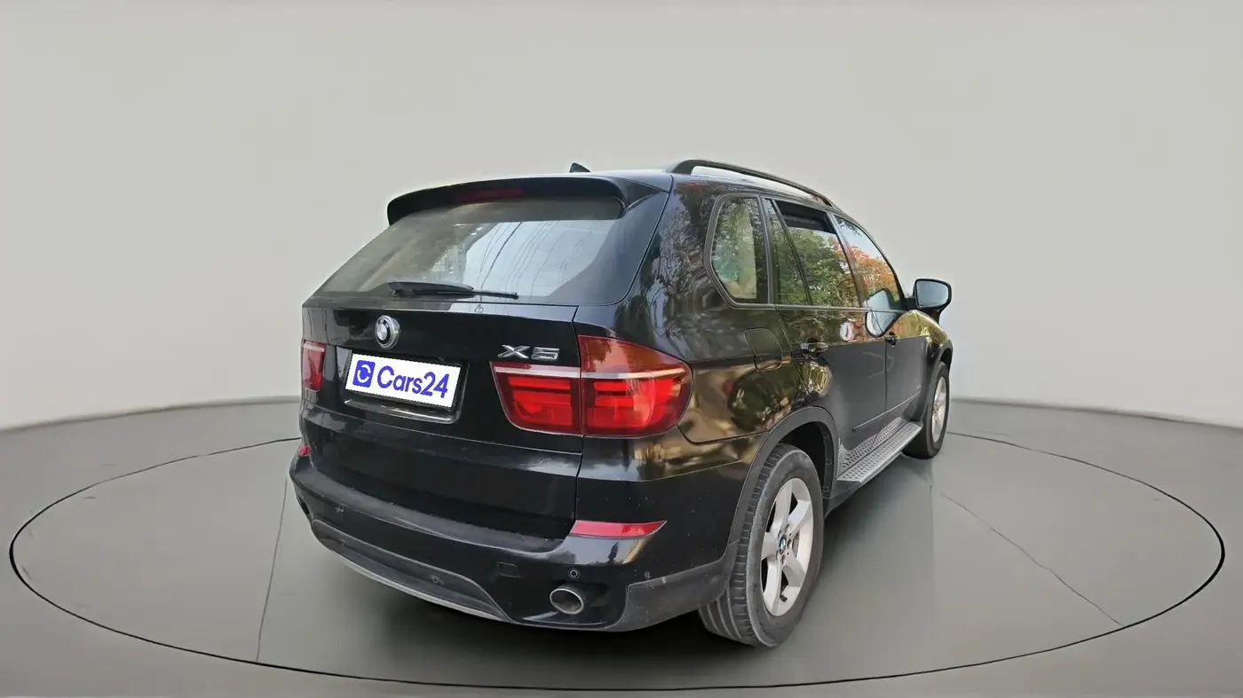 2011 BMW X5 3.0 D, Diesel, Automatic, 1,11,070 km, exterior