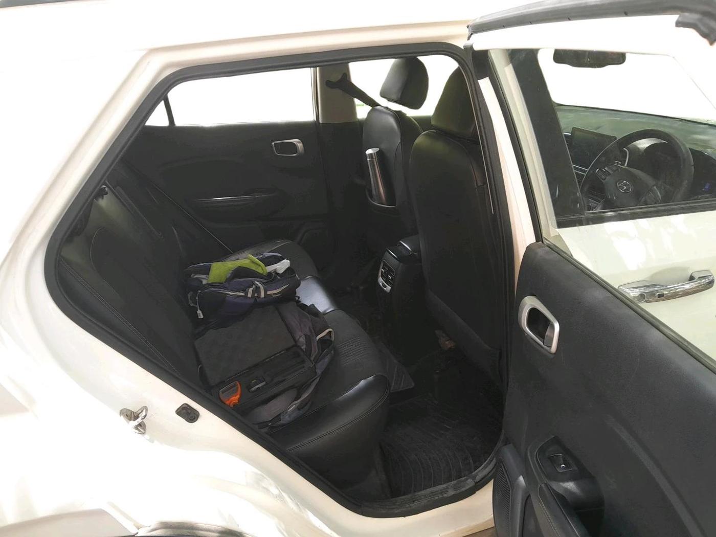 2019 Hyundai VENUE SX 1.0 (O) TURBO, Petrol, Manual, 83,890 km, interior