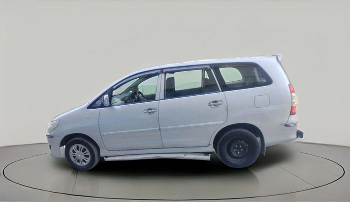 2013 Toyota Innova 2.5 GX 8 STR, Diesel, Manual, 2,62,801 km, exterior