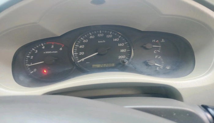 2013 Toyota Innova 2.5 GX 8 STR, Diesel, Manual, 2,62,801 km, interior