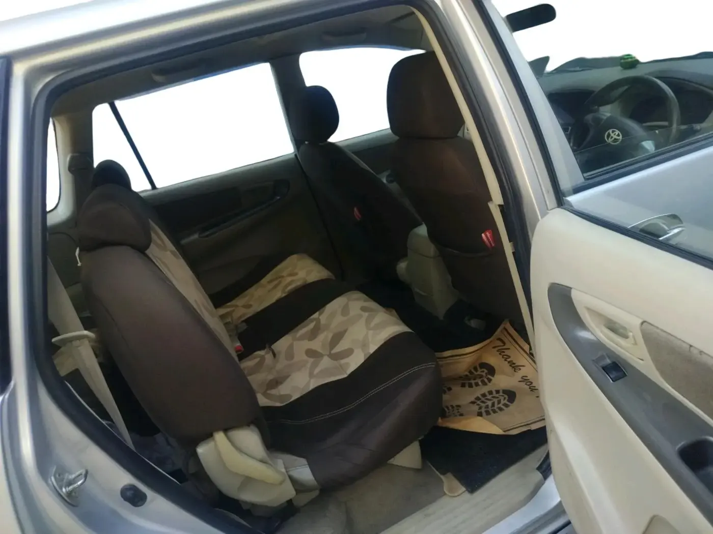 2013 Toyota Innova 2.5 GX 8 STR, Diesel, Manual, 2,62,801 km, interior