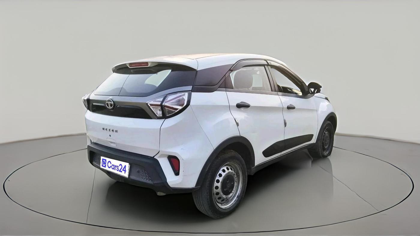 2020 Tata NEXON XE PETROL, CNG, Manual, 14,855 km, exterior
