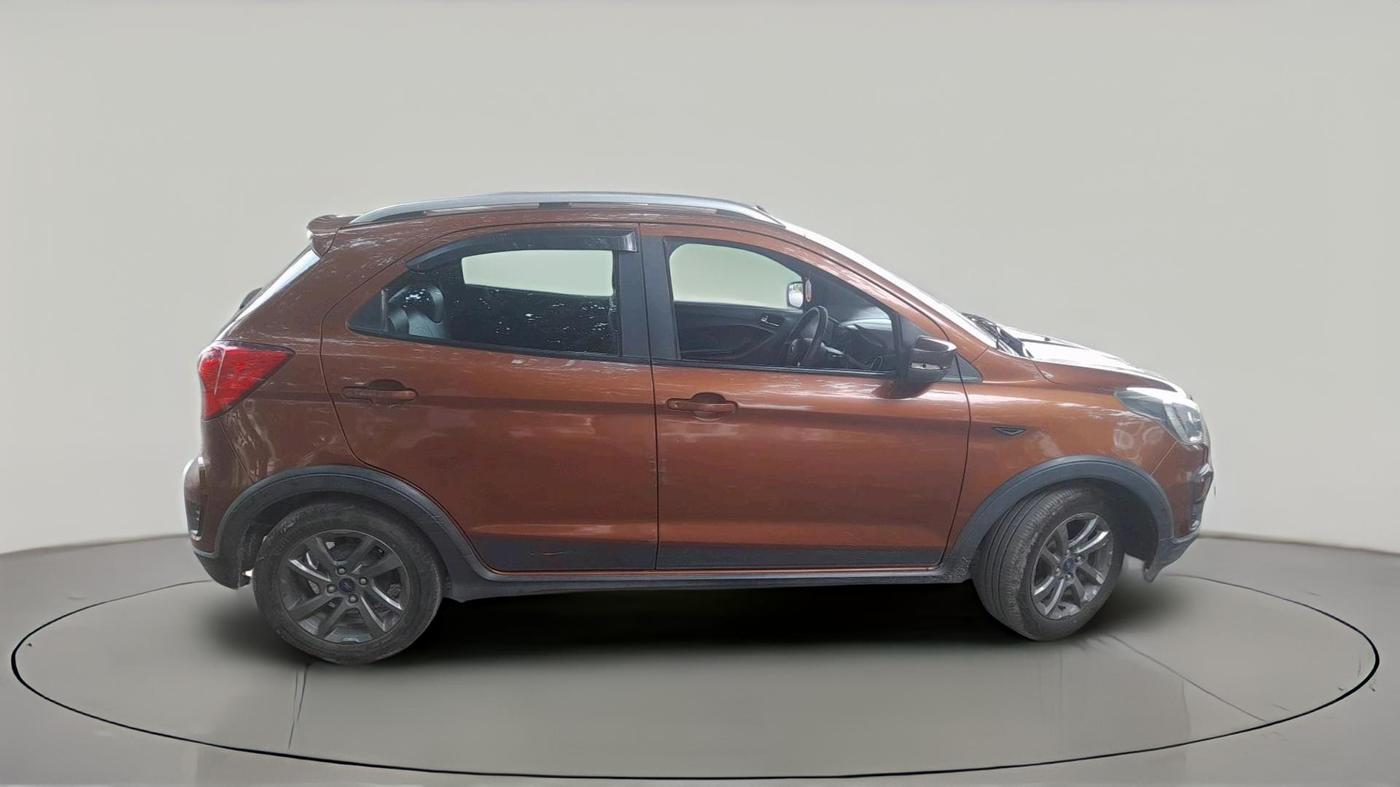 2018 Ford FREESTYLE TITANIUM 1.5 DIESEL, Diesel, Manual, 87,325 km, exterior