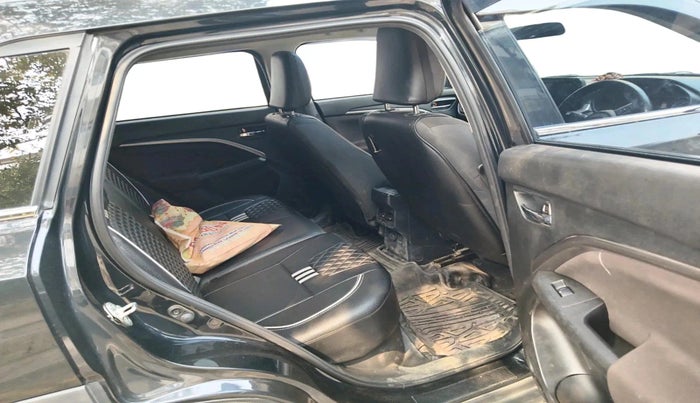 2025 Maruti BREZZA ZXI S-CNG, CNG, Manual, 33,330 km, interior