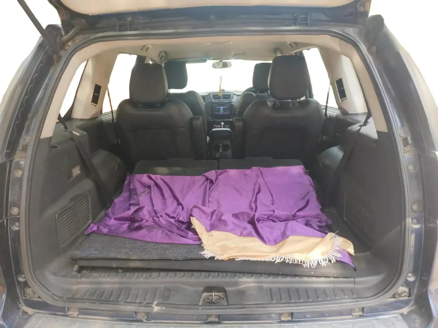 2018 Tata Hexa XTA 4X2 6 STR, Diesel, Automatic, 1,13,070 km, exterior