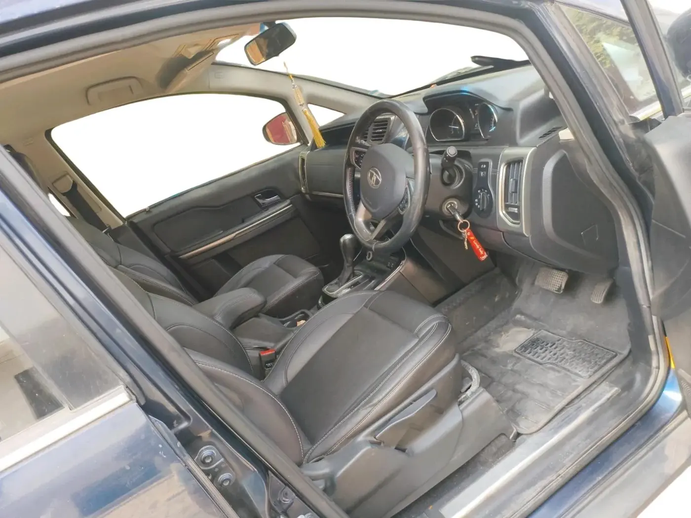 2018 Tata Hexa XTA 4X2 6 STR, Diesel, Automatic, 1,13,070 km, interior