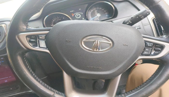 2018 Tata Hexa XTA 4X2 6 STR, Diesel, Automatic, 1,13,070 km, interior