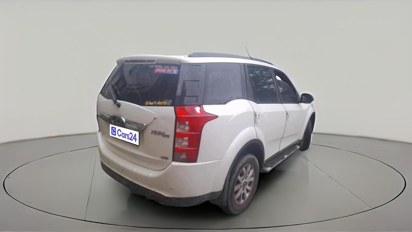 2017 Mahindra XUV500 W6, Diesel, Manual, 2,10,751 km, exterior