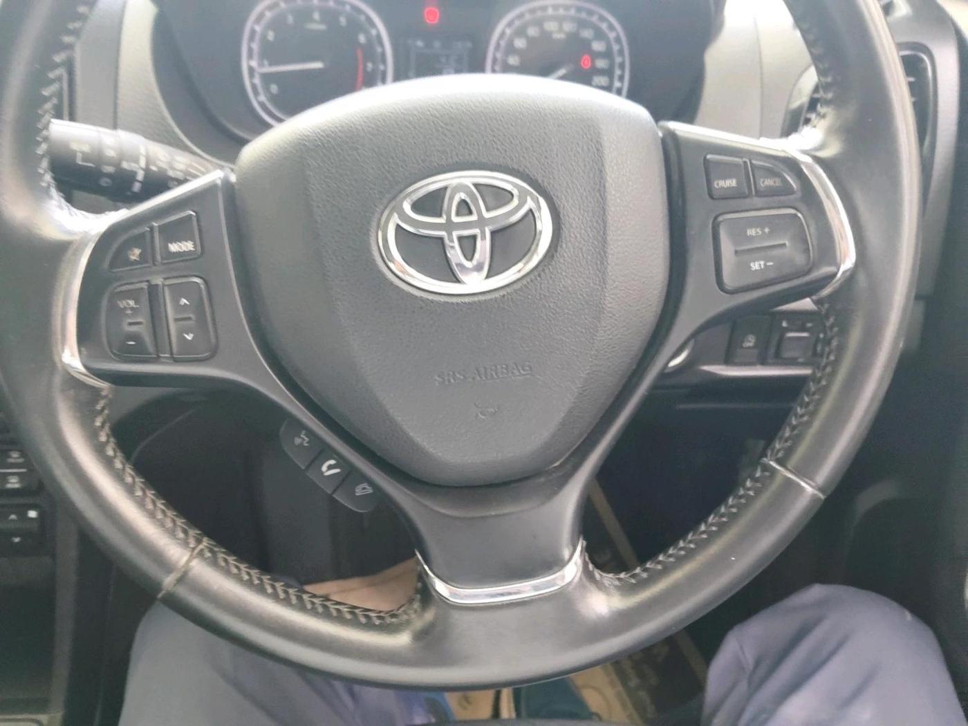 2022 Toyota URBAN CRUISER PREMIUM GRADE AT, Petrol, Automatic, 19,183 km, interior