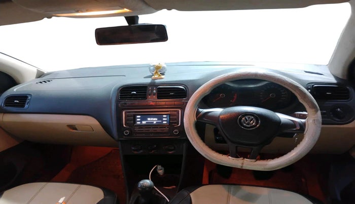 2017 Volkswagen Ameo COMFORTLINE 1.2L, CNG, Manual, 99,386 km, interior