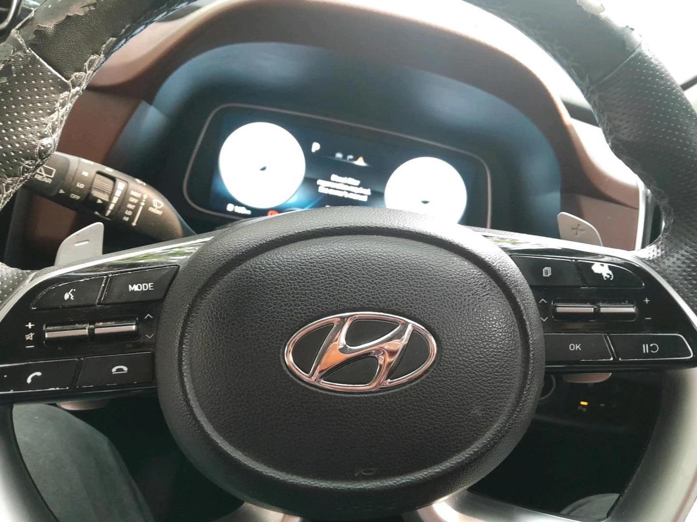 2022 Hyundai ALCAZAR 1.5 SIGNATURE (O) AT 7STR, Diesel, Automatic, 1,16,672 km, interior