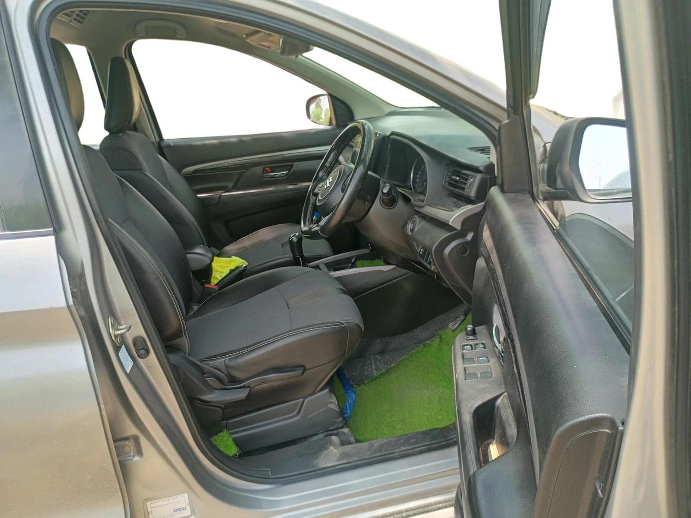 2021 Maruti XL6 ALPHA MT, Petrol, Manual, 2,96,117 km, interior