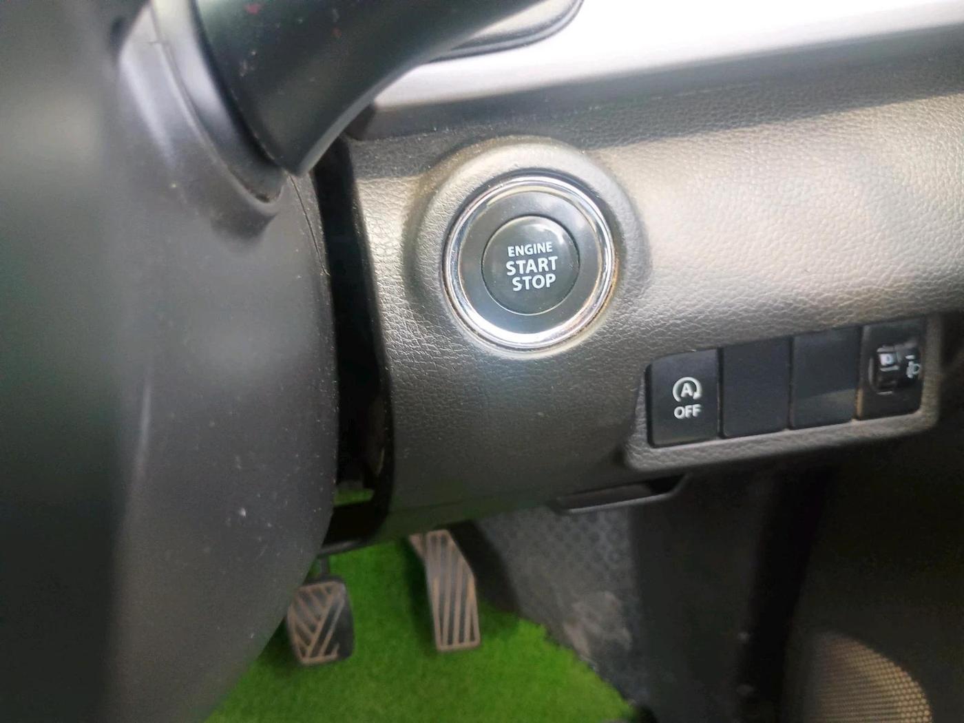 2021 Maruti XL6 ALPHA MT, Petrol, Manual, 2,96,117 km, interior