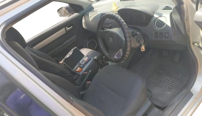 2010 Maruti Swift VXI, Petrol, Manual, 1,74,100 km, interior